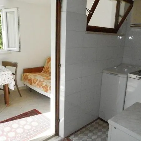 Hortenzia - One-bedroom With Terrace-2