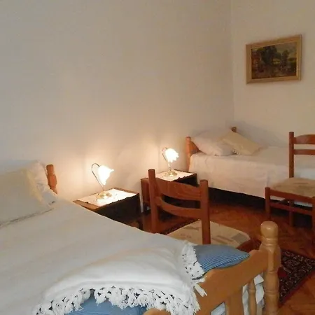 アパート Hortenzia - One-bedroom With Terrace-2 ドゥブロブニク